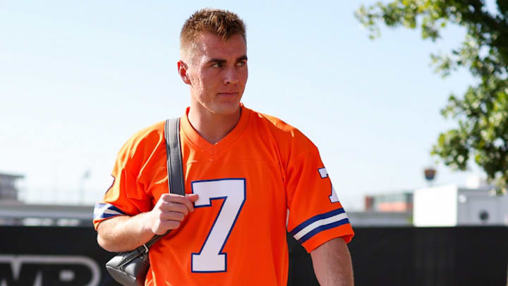 Denver Broncos quarterback Bo Nix ahead wears vintage John Elway jersey before matchup with Las Vegas Raiders.