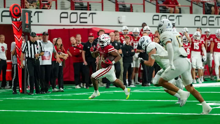 South Dakota running LJ Phillips Jr. (24)