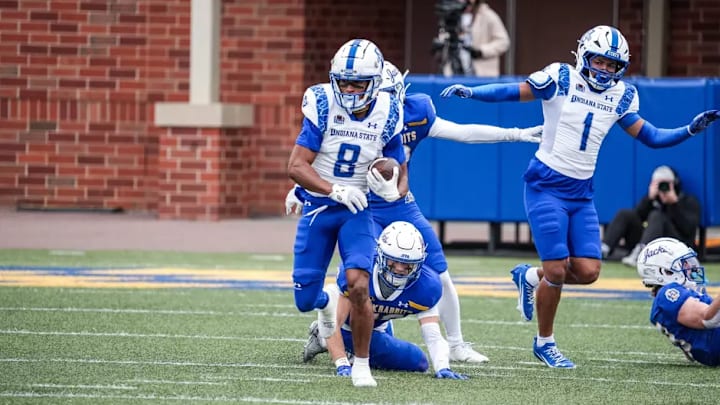 Indiana State wide receiver Rashad Rochelle (8)