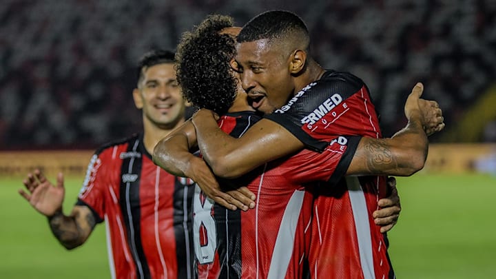 Estreia dos sonhos: Botafogo-SP goleou e não sofreu gols na 1ª rodada