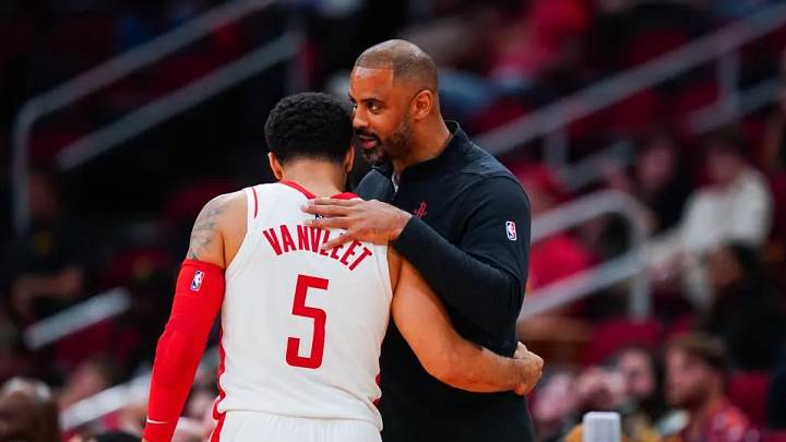 October 10, 2023; Houston, Texas, USA; Houston Rockets coach Ime Udoka talks with Rockets guard Fred VanVleet, (5) during preseason game against the Indiana Pacers at Toyota Center in Houston. /Alex Bierens de Haan/Getty Images October 10, 2023; Houston, Texas, USA; Houston Rockets coach Ime Udoka talks with Rockets guard Fred VanVleet, (5) during preseason game against the Indiana Pacers at Toyota Center in Houston. /Alex Bierens de Haan/Getty Images