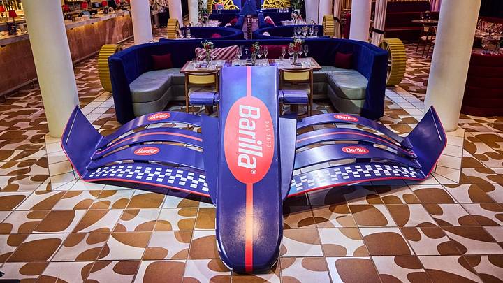 Barilla transforms Torno Subito by Chef Massimo Bottura with a Formula 1®-inspired dining installation celebrating Domenica Italiana 