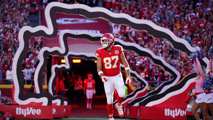 Oct 18, 2026; Kansas City, Missouri, USA;  Kansas City Chiefs tight end Travis Kelce (87) takes the field before the game against the Los Angeles Chargers at GEHA Field at Arrowhead Stadium.  Mandatory Credit: Denny Medley-Imagn Images