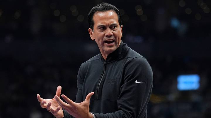 Miami Heat head coach Erik Spoelstra instructs his team (Mandatory Credit: John E. Sokolowski-Imagn Images)