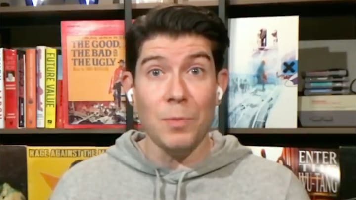 Jeff Passan is happily sticking with ESPN's MLB coverage.