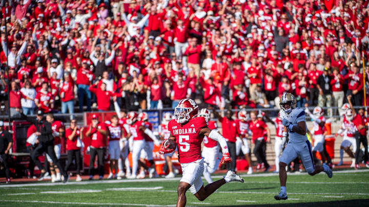 Indiana's D'Angelo Ponds (5) makes an interception and returns it for a touchdown during the Indiana versus Washington football game at Memorial Stadium on Oct. 26, 2024.