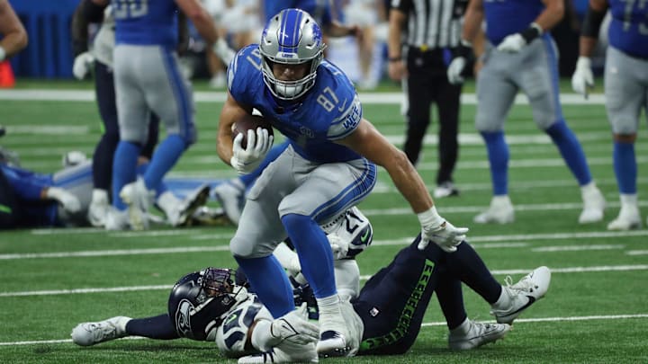 Detroit Lions tight end Sam LaPorta runs for a first down against the Seattle Seahawks during the second half at Ford Field, Sunday, Sept. 17, 2023. Detroit Lions tight end Sam LaPorta runs for a first down against the Seattle Seahawks during the second half at Ford Field, Sunday, Sept. 17, 2023.