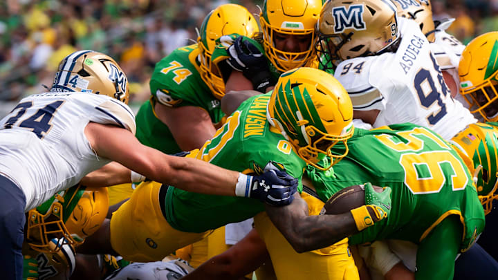 Freshman Jordon Davison began his Duck career with three touchdown runs in the opener, one of 12 freshman to play in Oregon's 59-13 win over Montana State.