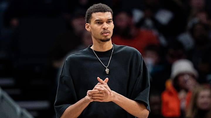 San Antonio Spurs v Charlotte Hornets San Antonio Spurs v Charlotte Hornets