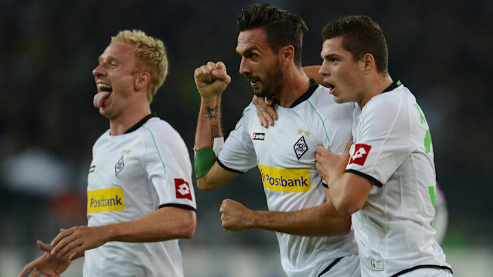 Martin Stranzl (Mitte) könnte Roland Virkus beerben