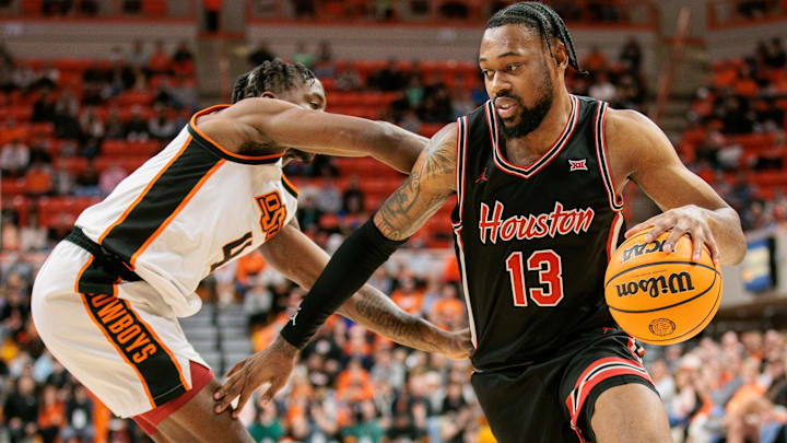 Houston forward J'Wan Roberts (right)