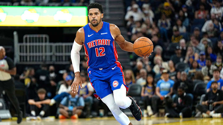 Detroit Pistons v Golden State Warriors