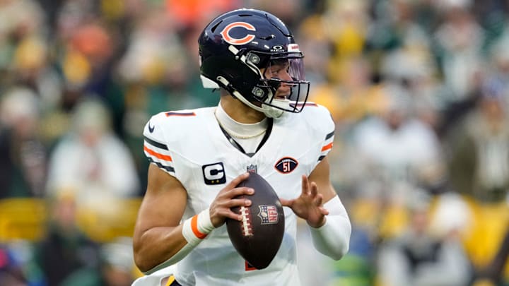 Chicago Bears v Green Bay Packers