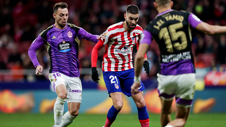 Jawad El Yamiq, Oscar Plano, Yannick Carrasco Jawad El Yamiq, Oscar Plano, Yannick Carrasco