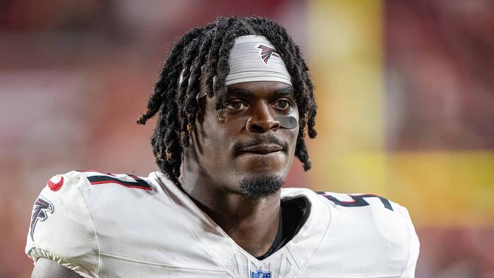 Atlanta Falcons edge rusher Deangelo Malone hasn't participated in any of the training camp practices. Atlanta Falcons edge rusher Deangelo Malone hasn't participated in any of the training camp practices.
