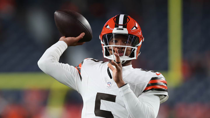 Cleveland Browns quarterback Jameis Winston warms up before a game against the Denver Broncos.