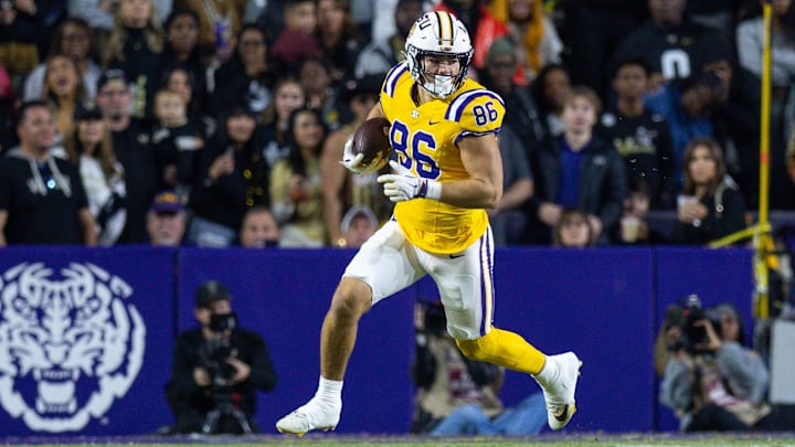 LSU Tigers tight end Mason Taylor runs after a catch against the Vanderbilt Commodores.