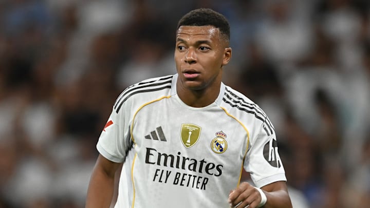 Kylian Mbappé est titulaire avec le Real Madrid ce samedi contre la Real Sociedad