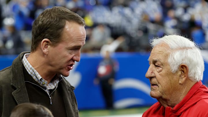 Hall of Fame QB Payton Manning and Tom Moore, a Buccaneers senior offensive assistant and Manning's former coach, talk before the NFC divisional playoff game between the Lions and Buccaneers at Ford Field on Sunday, Jan, 21, 2024.