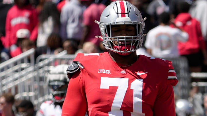Ohio State Buckeyes offensive tackle Josh Simmons