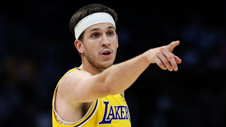 Los Angeles Lakers v Charlotte Hornets