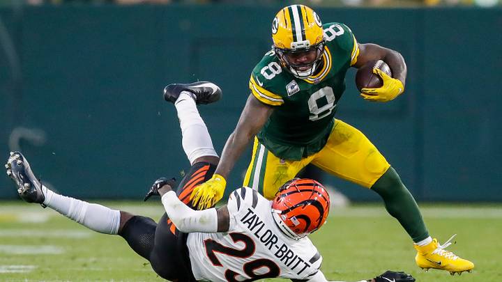 Green Bay Packers running back Josh Jacobs (8) stiff-arms Cincinnati Bengals cornerback Cam Taylor-Britt (29) on Sunday, October 12, 2025, at Lambeau Field in Green Bay, Wis. The Packers won the game, 27-18.
Tork Mason/USA TODAY NETWORK-Wisconsin Green Bay Packers running back Josh Jacobs (8) stiff-arms Cincinnati Bengals cornerback Cam Taylor-Britt (29) on Sunday, October 12, 2025, at Lambeau Field in Green Bay, Wis. The Packers won the game, 27-18.
Tork Mason/USA TODAY NETWORK-Wisconsin