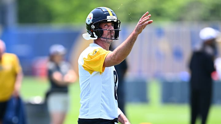 Aaron Rodgers QB Pittsburgh Steelers 