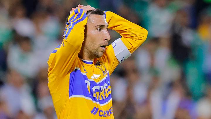 Santos Laguna v Tigres UANL - Torneo Apertura 2026 Liga MX