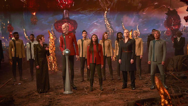 Pictured: Tara Rosling as T’Rina, Doug Jones as Saru, Sonequa Martin-Green as Burnham, Chelah Horsdal as Rillak and Hiro Kanagawa as Dr. Hirai of the Paramount+ original series STAR TREK: DISCOVERY. Photo Cr: Marni Grossman/Paramount+ © 2021 CBS Interactive. All Rights Reserved.