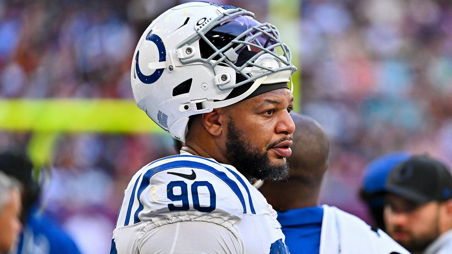 This emergency Panthers-Colts trade proposal would save Carolina's flailing run defense