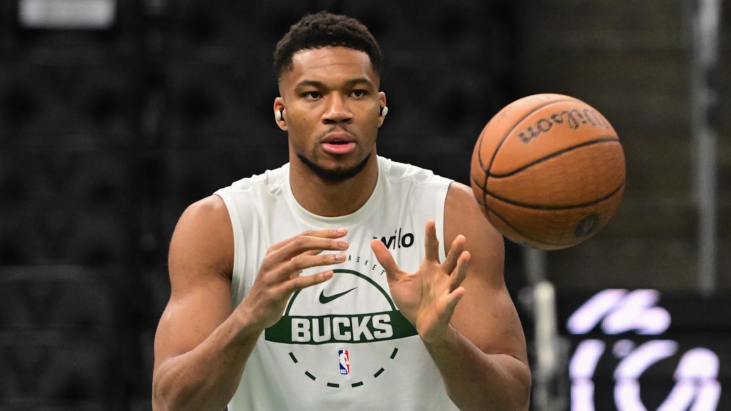 New Report Says Chicago Bulls Had Shocking Response to Giannis  Antetokounmpo's Trade Interest