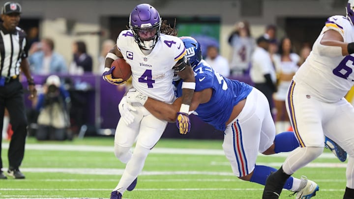 Dec 24, 2022; Minneapolis, Minnesota, USA; New York Giants defensive tackle Dexter Lawrence (97)