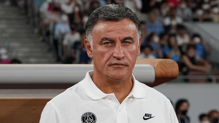 Christophe Galtier sur le banc du PSG lors de la tournée estivale face à Kawasaki. Christophe Galtier sur le banc du PSG lors de la tournée estivale face à Kawasaki.