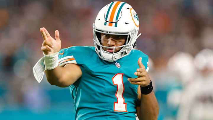 Los Dolphins esperan por la explosión de Tua Tagovailoa 