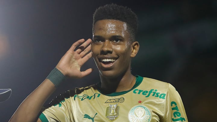 Estêvão faz Brasileirão espetacular pelo Verdão