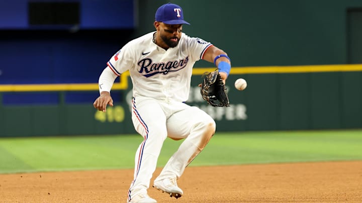 Texas Rangers third baseman Ezequiel Duran.
