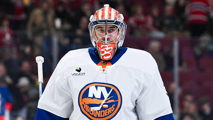 Mar 21, 2026; Montreal, Quebec, CAN; New York Islanders goalie David Rittich (33) looks on during warm-up before the game against the Montreal Canadiens at Bell Centre. Mandatory Credit: David Kirouac-Imagn Images
