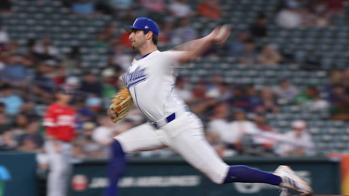 Mar 8, 2026; Houston, TX, United States; Italy pitcher Joe la Sorsa (75) pitches against Great Britain in the fifth inning at Daikin Park. Mandatory Credit: Thomas Shea-Imagn Images Mar 8, 2026; Houston, TX, United States; Italy pitcher Joe la Sorsa (75) pitches against Great Britain in the fifth inning at Daikin Park. Mandatory Credit: Thomas Shea-Imagn Images