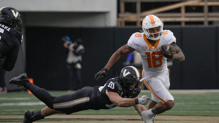 Tennessee running back DeSean Bishop (18) breaks away during the fourth quarter at FirstBank Stadium in Nashville, Tenn., Saturday, Nov. 30, 2024.