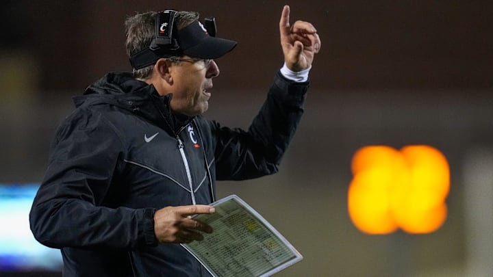 Cincinnati Bearcats take on Oklahoma State Cowboys in 2023