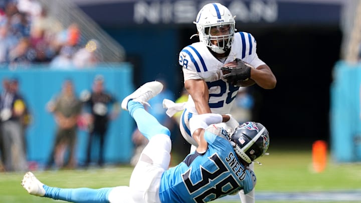 Indianapolis Colts v Tennessee Titans