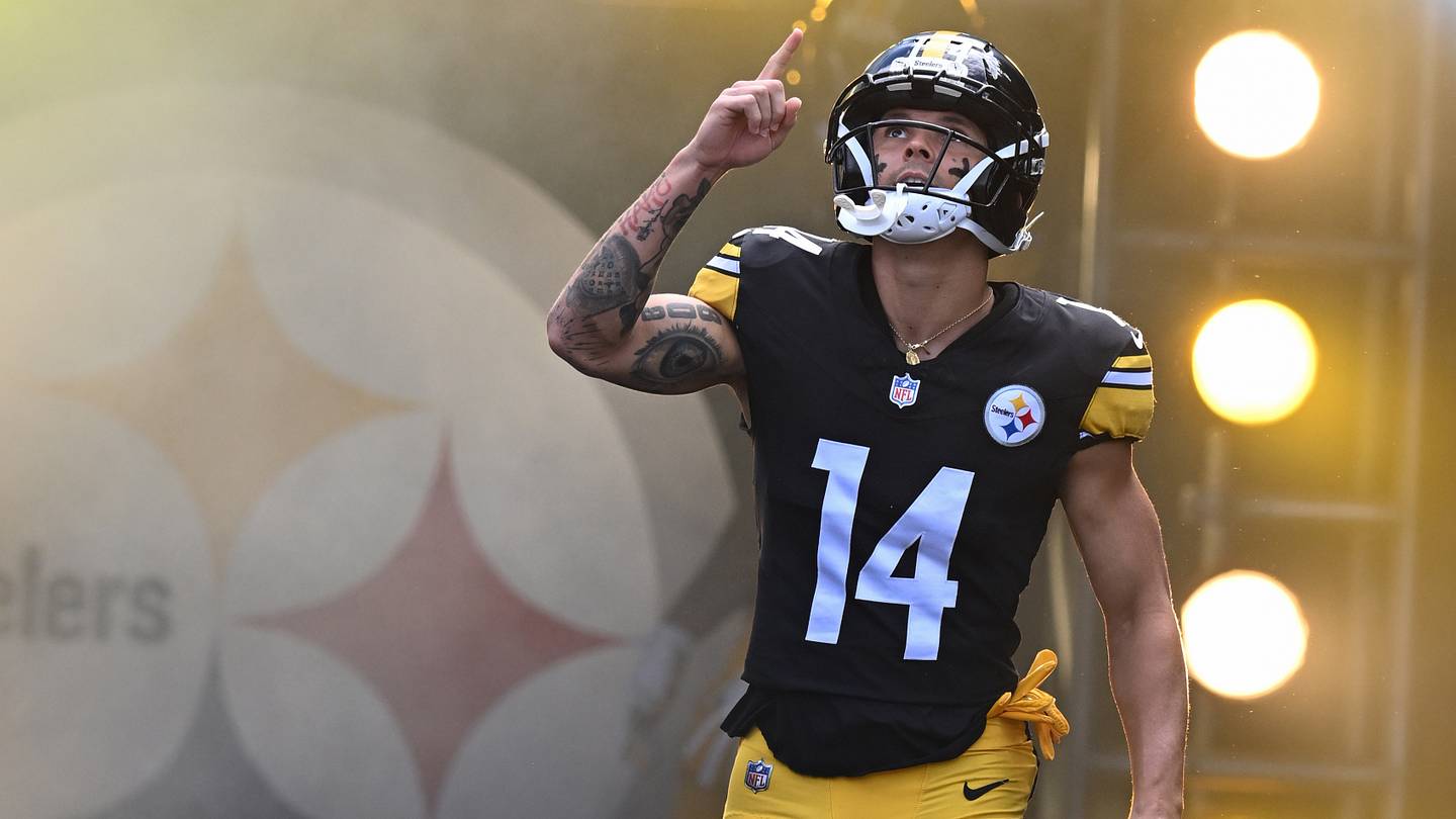 Photo: Sports Illustrated McCarthy: Pittman will miss multiple weeks