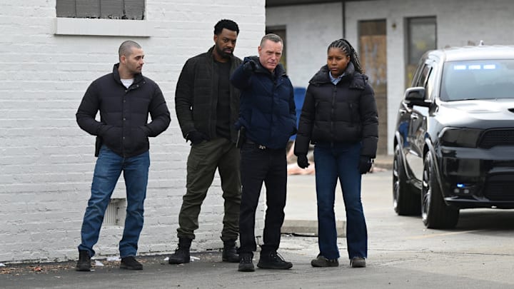 CHICAGO P.D. -- "Marie" Episode 12014 -- Pictured: (l-r) Benjamin Levy Aguilar as Dante Torres, LaRoyce Hawkins as Officer Kevin Atwater, Jason Beghe as Sgt. Hank Voight, Toya Turner as Kiana Cook -- (Photo by: Lori Allen/NBC)