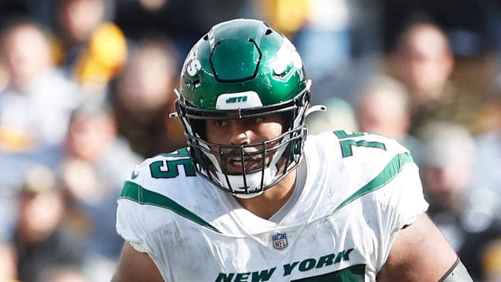 New York Jets guard Alijah Vera-Tucker