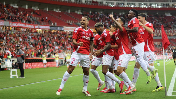 Alan Patrick é um dos ídolos do atual elenco colorado