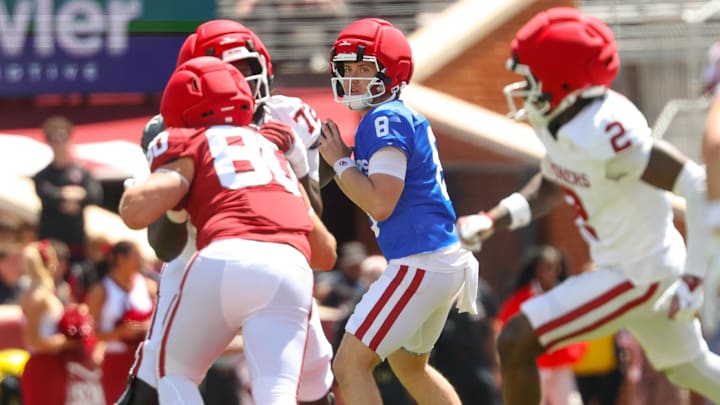 Oklahoma freshman Bowe Bentley made his Spring Game debut on Saturday.