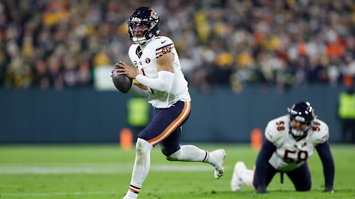 Chicago Bears v Green Bay Packers