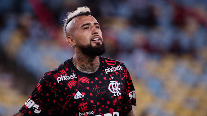 Vidal deixou o rubro-negro após perder espaço na equipe
