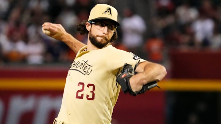 Zac Gallen of Arizona Diamondbacks throws pitch from right hand against Houston Astros Zac Gallen of Arizona Diamondbacks throws pitch from right hand against Houston Astros