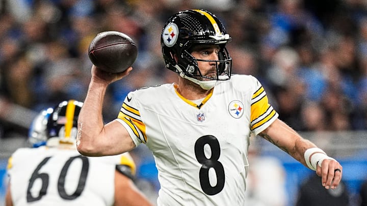 Pittsburgh Steelers quarterback Aaron Rodgers (8) makes a pass against Detroit Lions during the first half at Ford Field in Detroit on Sunday, Dec. 21, 2025.